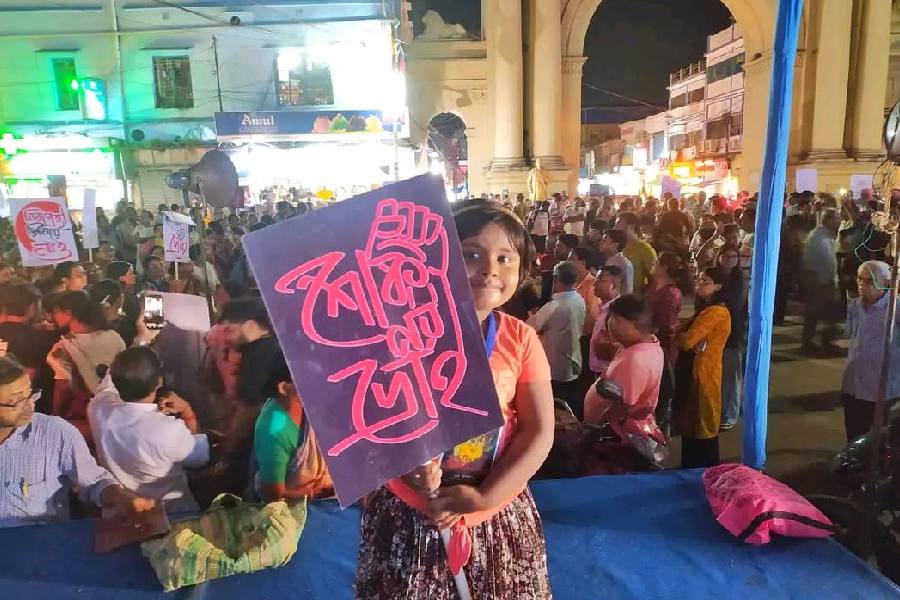 বৃহস্পতিবার বর্ধমানের কার্জন গেটের সামনে প্রতিবাদ কর্মসূচি।