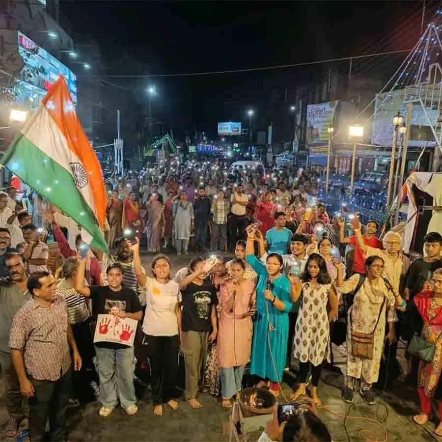 শহরের রাজাবাজার-পঞ্চুরচকে জমায়েত। 