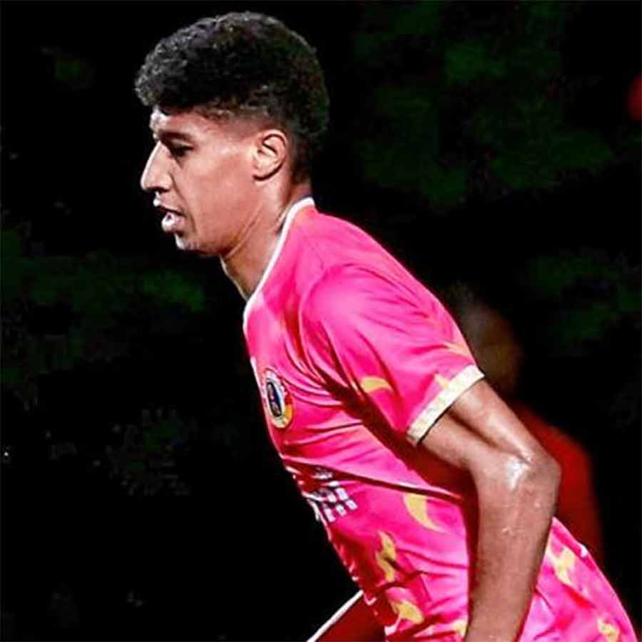 East Bengal coach busy with experiments