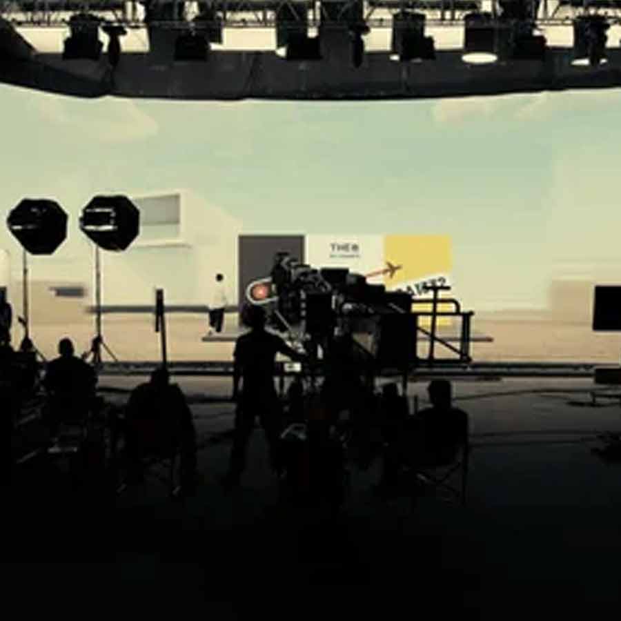 Actress Madhu Malini