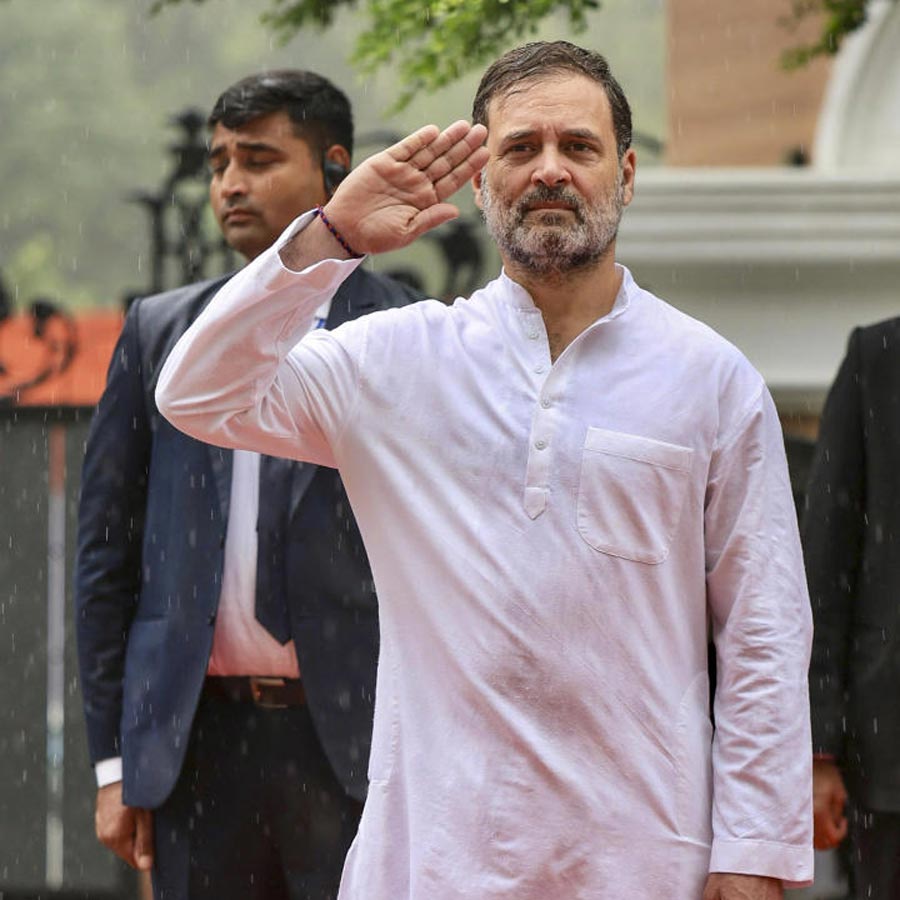 Congress Leaders Rahul Gandhi and Mallikarjun Kharge did not go to the Red Fort Celebrations on Independence Day