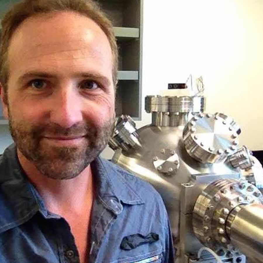 All need to know about Thad Roberts, NASA intern who stole lunar rocks worth 21 million dollar to get intimate with Lover