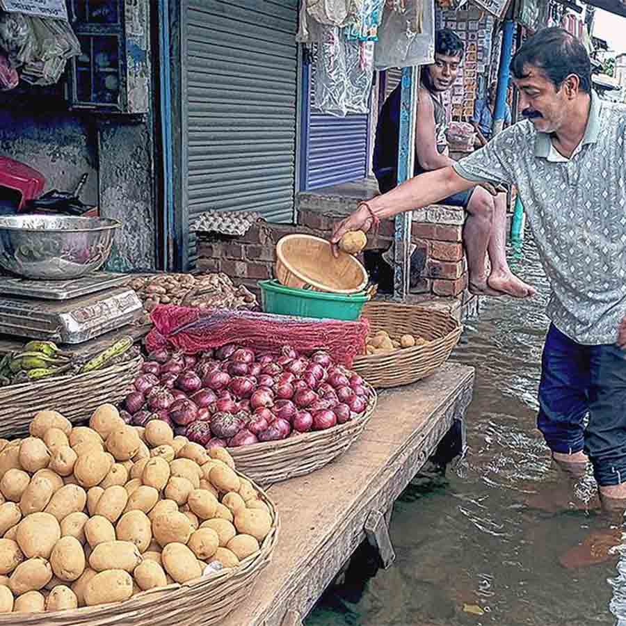 several shops in marketplace closed due to water logging at Gaighata