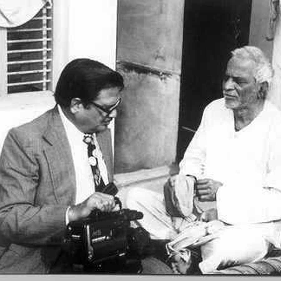 স্বামীর সঙ্গে দেখা করার লোভ সংবরণ করতে পারে না শান্তি। শেষ পর্যন্ত স্বামীর নাম উল্লেখ করে সে। শান্তি জানায় যে, তার স্বামীর নাম কেদারনাথ চৌবে। সম্পূর্ণ ঠিকানাও জানায় সে। ন’বছরের বালিকার মুখে সব শুনে সত্যতা যাচাই করতে সেই ঠিকানায় কেদারনাথের উদ্দেশে চিঠি লেখেন বিষনচাঁদ। সেই চিঠির উত্তরও পান তিনি। চিঠির উত্তর দেন শান্তির ‘পূর্বজন্মের স্বামী’ কেদারনাথ।