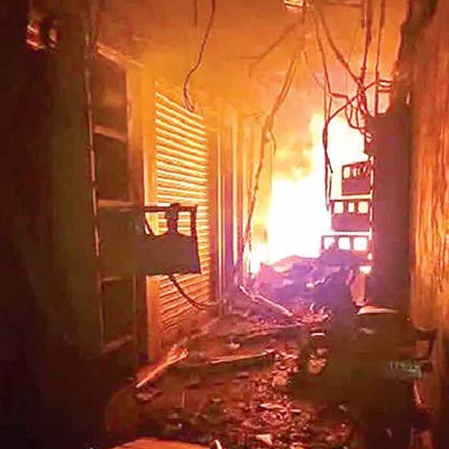 Five killed in Bengaluru buildings fire dgtl