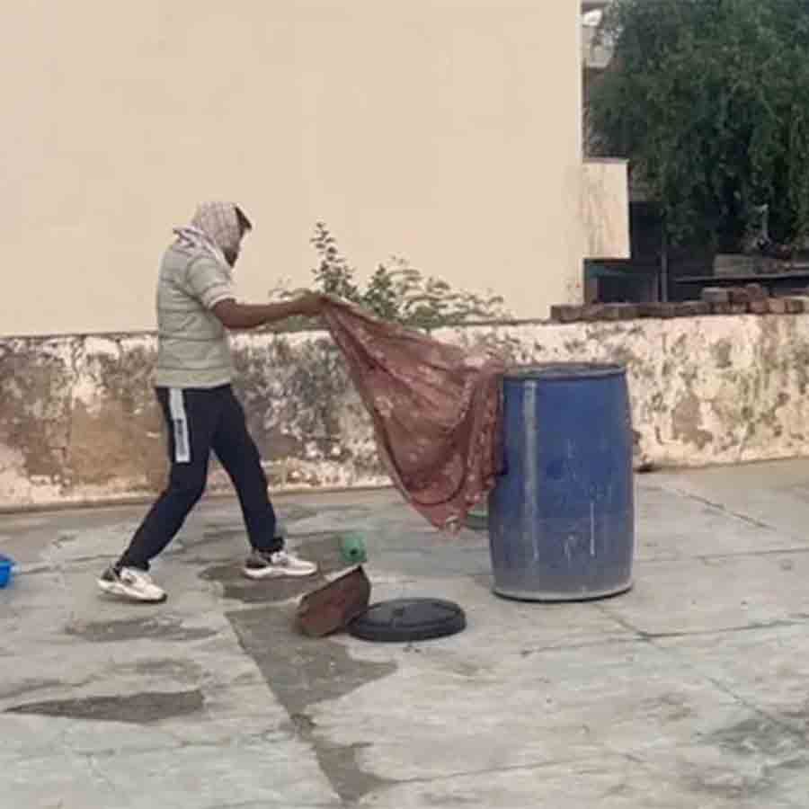 Body of a man found rotting in a blue drum in Rajasthan, wife and children missing dgtl