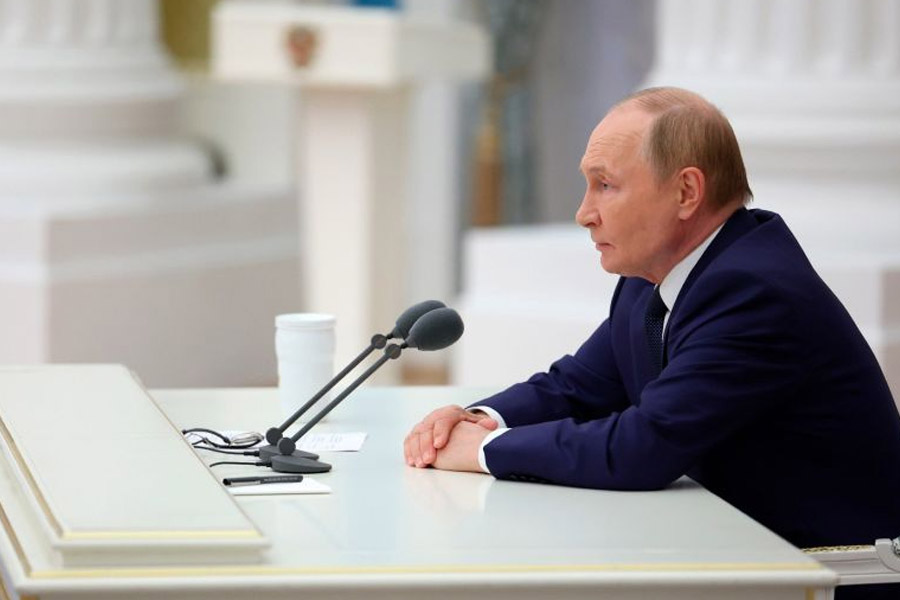 Russian President Vladimir Putin won symbolic optics in Alaska talks with US President Donald Trump on Ukraine war 