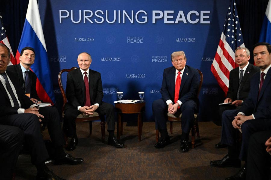 Russian President Vladimir Putin won symbolic optics in Alaska talks with US President Donald Trump on Ukraine war 