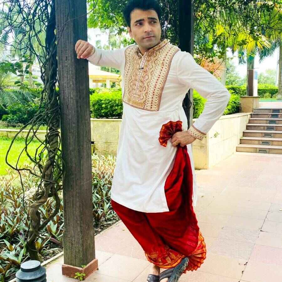 এটা অষ্টমীর সাজ?