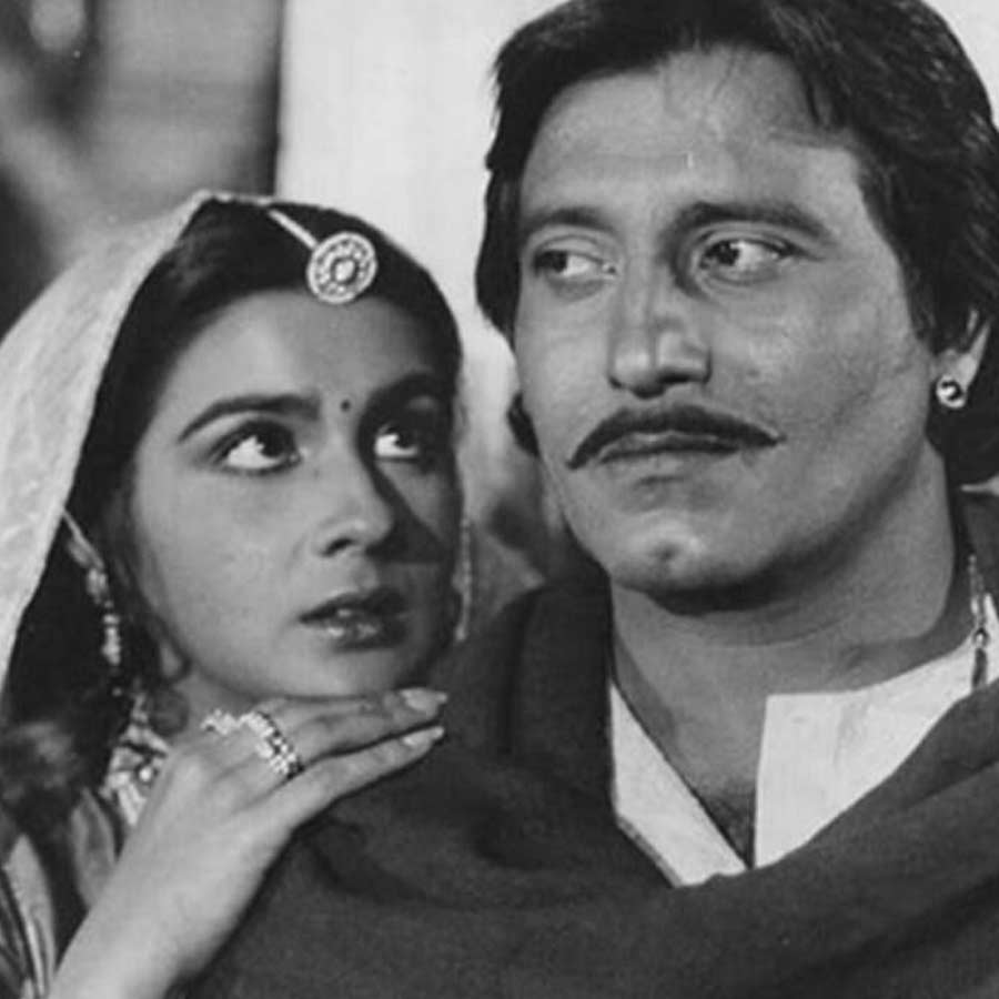 Vinod Khanna and Amrita Singh