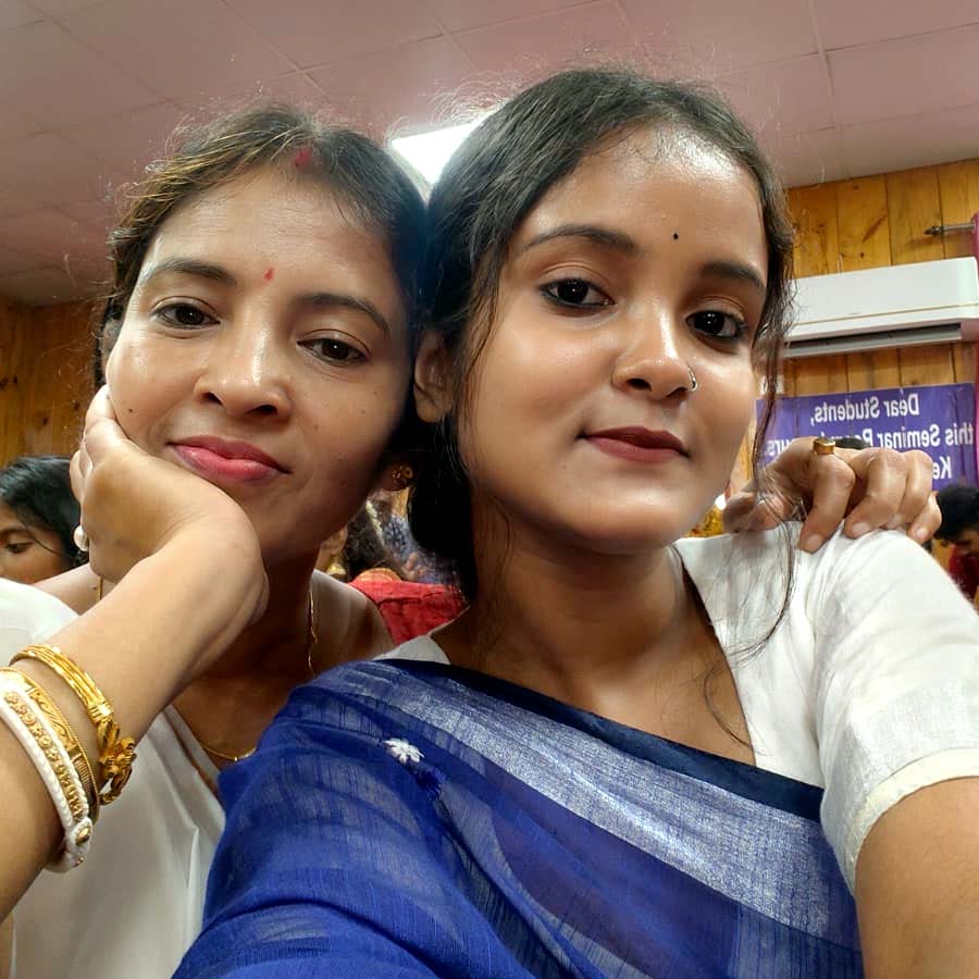 Mother-daughter duo from Agarpara crack BA exam