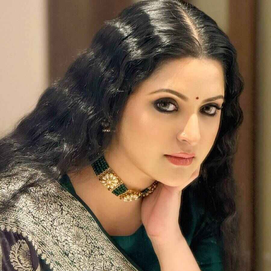 Bangladeshi actress Pori Moni is unwell and hospitalized dgtl