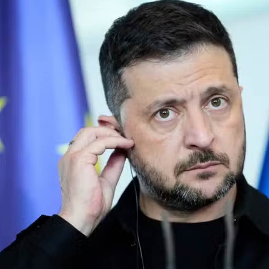 Report claims Russia’s President Vladimir Putin bodyguards carried a suitcase to Alaska Summit to collect his faecal waste