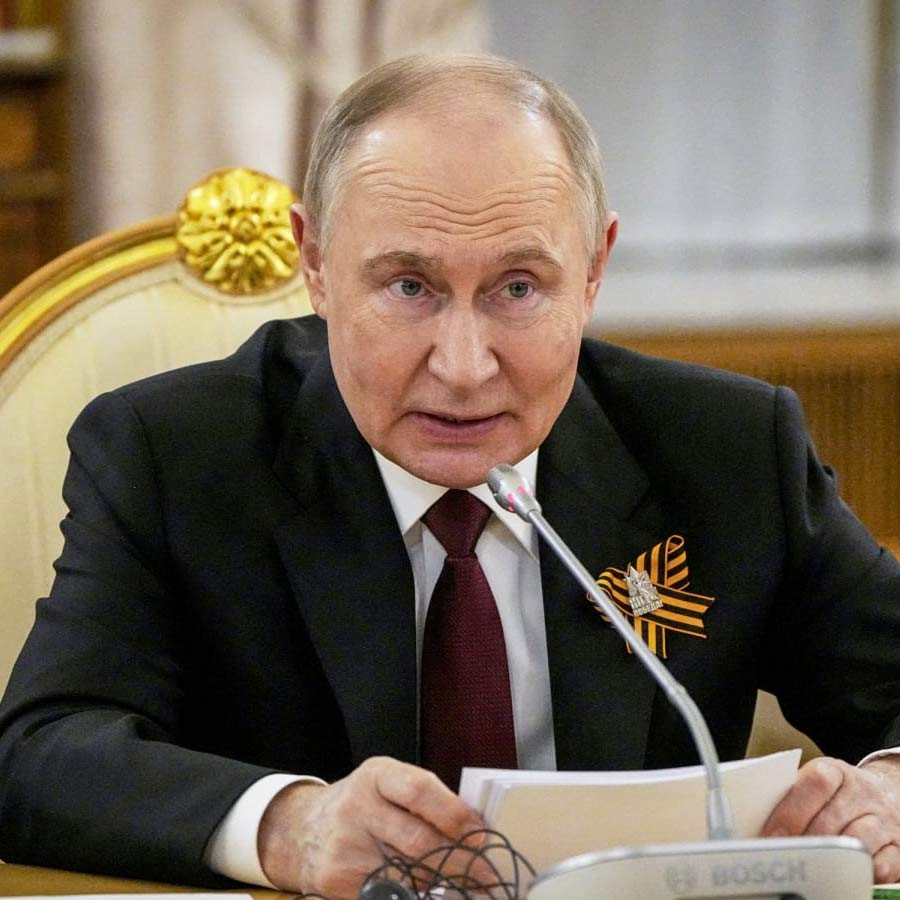 Report claims Russia’s President Vladimir Putin bodyguards carried a suitcase to Alaska Summit to collect his faecal waste