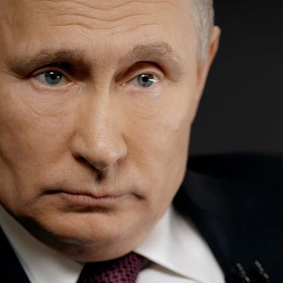 Report claims Russia’s President Vladimir Putin bodyguards carried a suitcase to Alaska Summit to collect his faecal waste