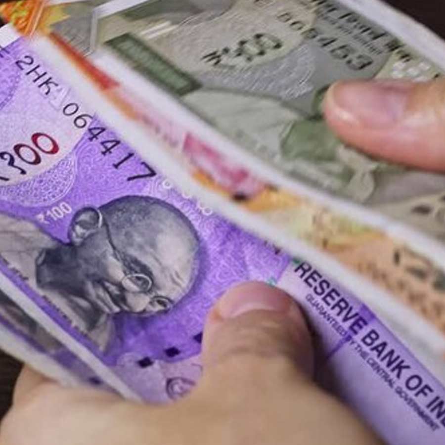 Millionaire Four Zodiac sig