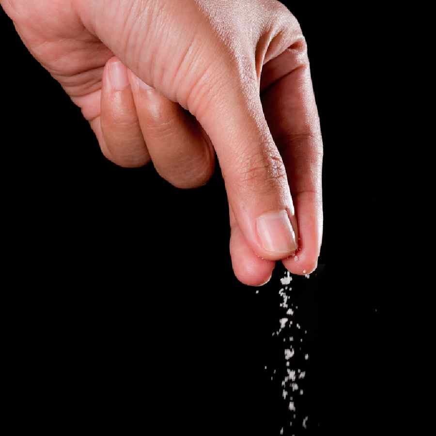 Five serious health condition occurs if you are consuming too much salt dgtl