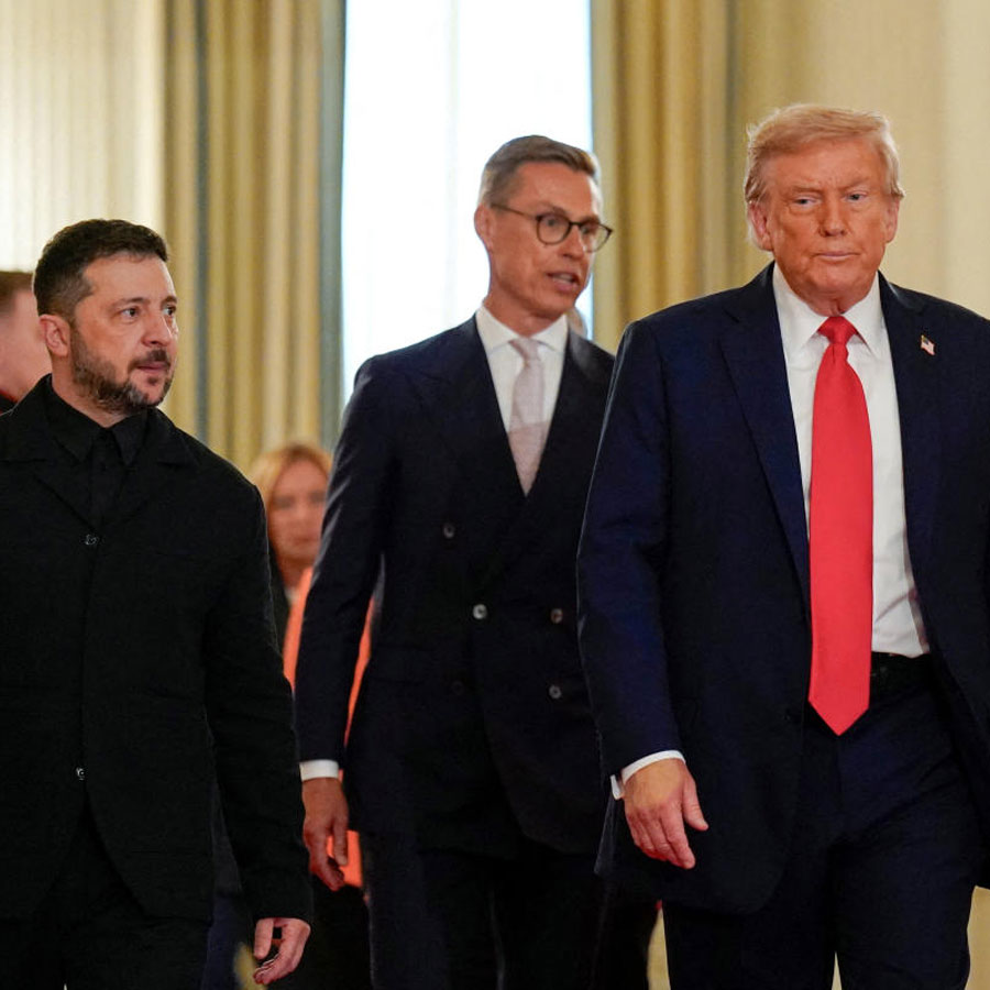 US President Donald Trump holds meeting with Ukraine President Volodymyr Zelenskyy and European Leaders dgtl