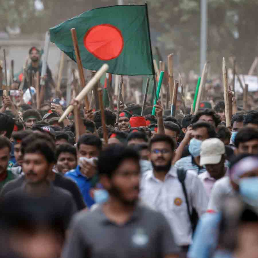 Over 400 books on Sheikh Mujib and Awami League were burned in Bangladesh dgtl