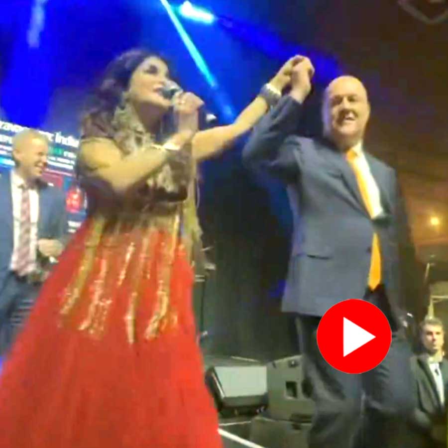 Video of New Zealand Prime Minister Christopher Luxon dancing with singer in South Auckland while celebrating India’s Independence Day dgtl