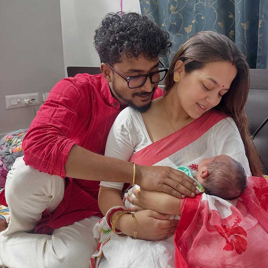 Actress Ahona Dutta and her husband decides to name their daughter after their mother dgtl