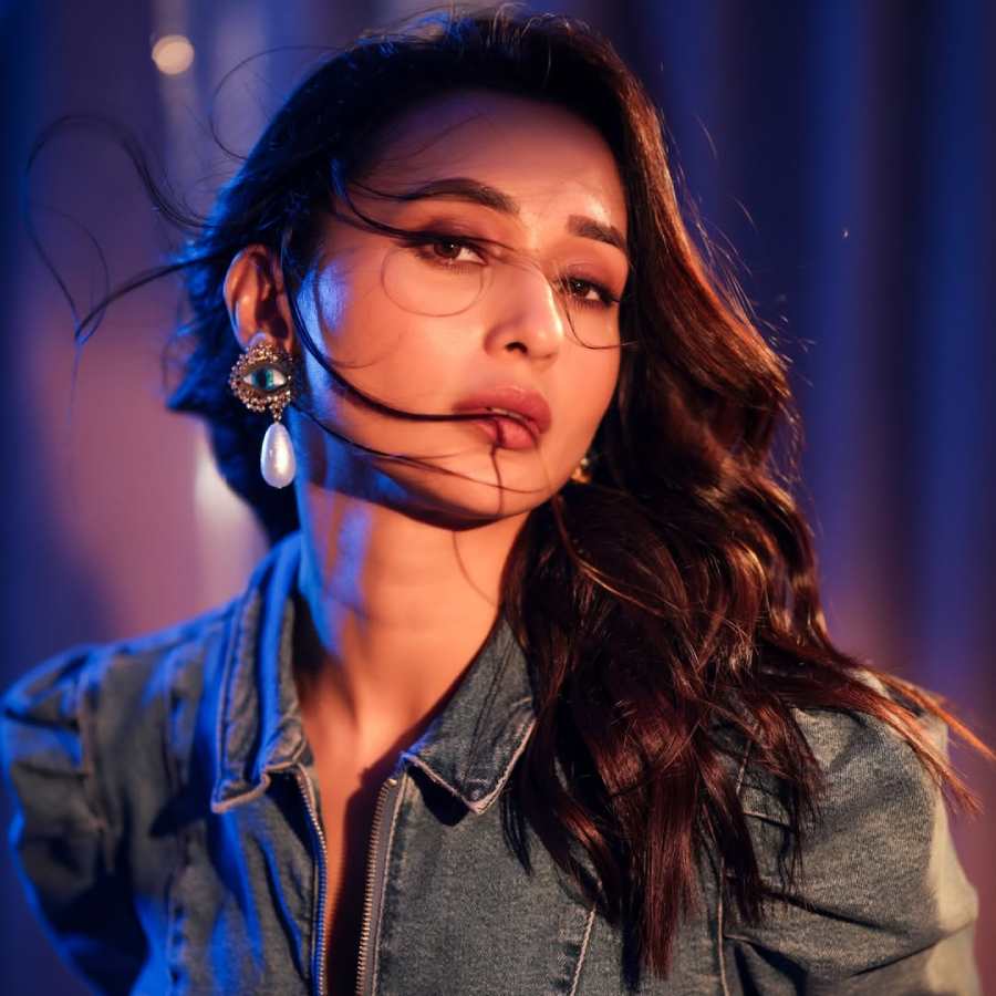 Tollywood Actor Mimi Chakraborty talks about her relation with Subhashree Ganguly and Nusrat Jahan dgtl