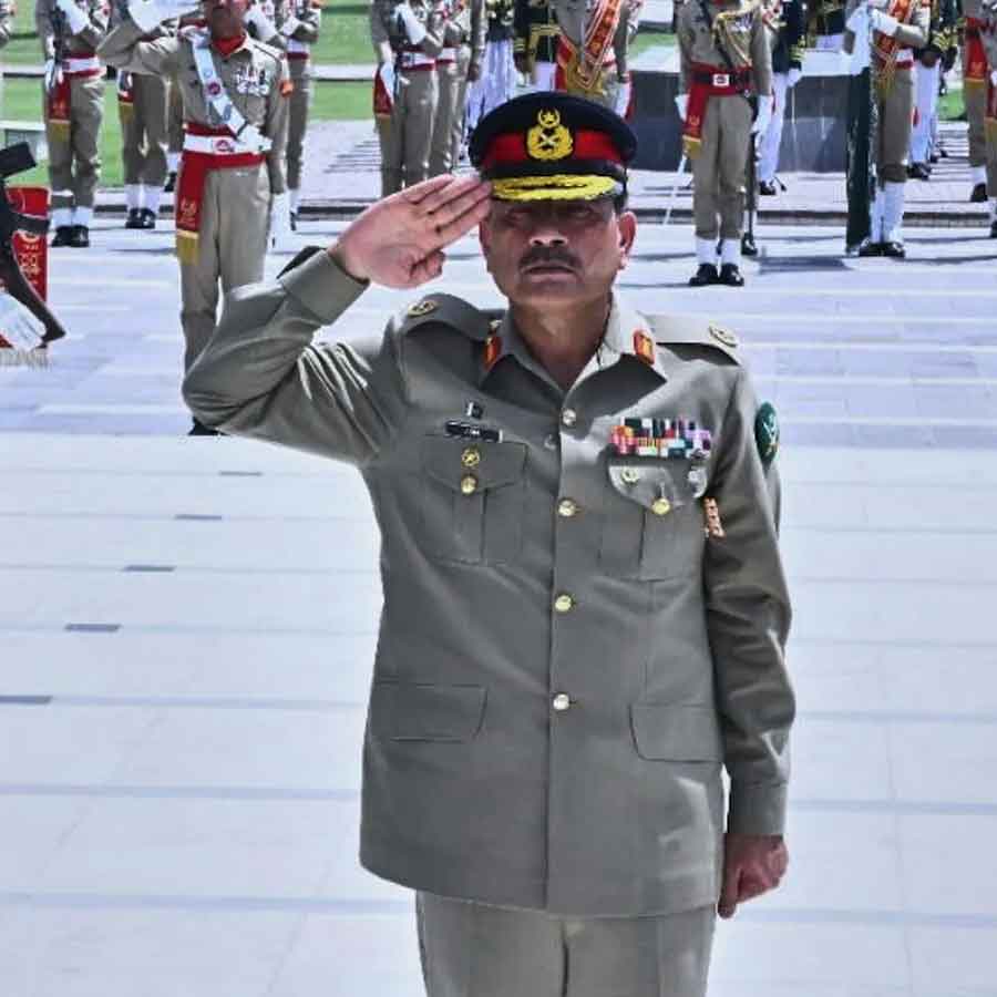 Pakistan Army Chief Field Marshal Asim Munir allegedly hiding in a bunker during Operation Sindoor wishes martyrdom in battlefield