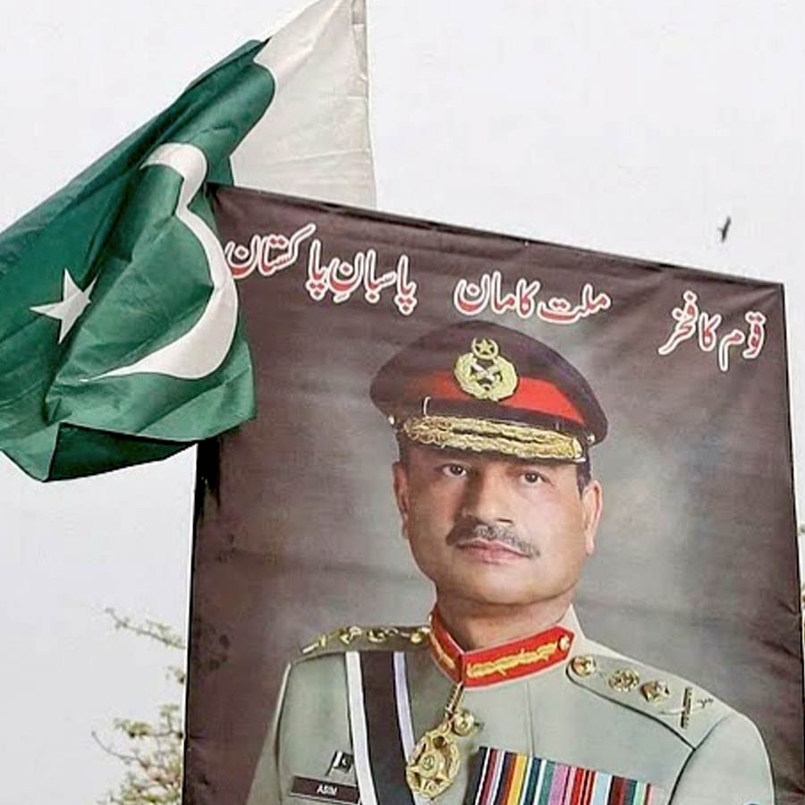Pakistan Army Chief Field Marshal Asim Munir allegedly hiding in a bunker during Operation Sindoor wishes martyrdom in battlefield