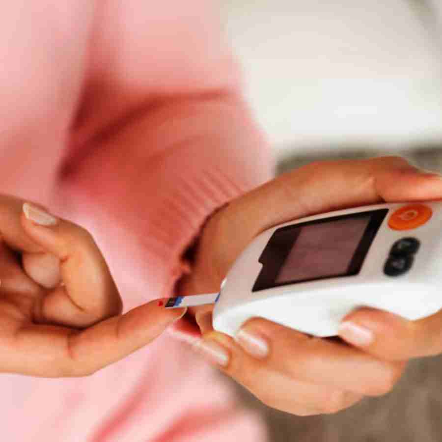 Diabetic patient should avoid common mistakes when testing blood at home dgtl