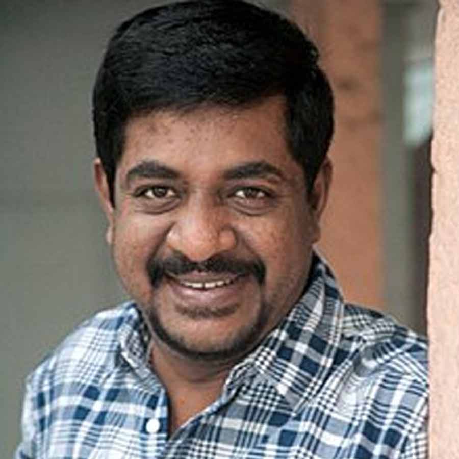 ইন্ডাস্ট্রিতে প্রথম কাজ শুরু করছেন দেখে যোগরাজের প্রতি বিশেষ ভরসা দেখাননি দক্ষিণী ফিল্মজগতের একাধিক প্রযোজক। কেউ কেউ আবার যোগরাজের কাছে চিত্রনাট্যের সম্পূর্ণ খসড়া শুনে তাঁকে দরজা দেখিয়ে দেন।