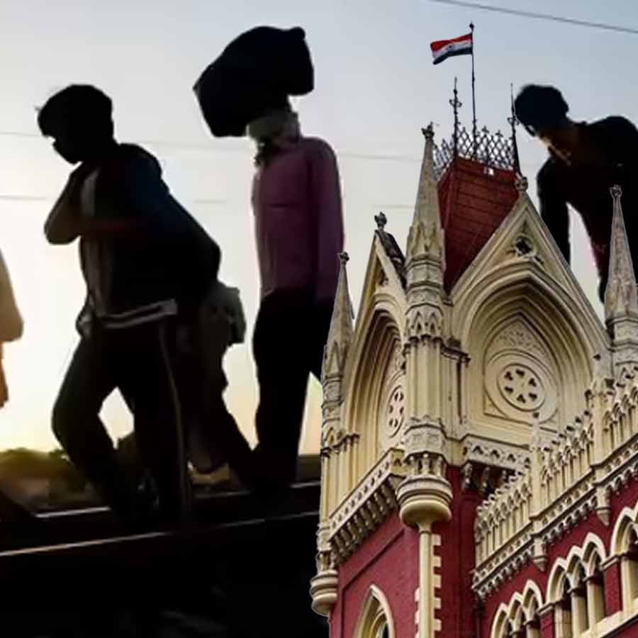 Hearing of migrant worker case postponed in Calcutta High Court