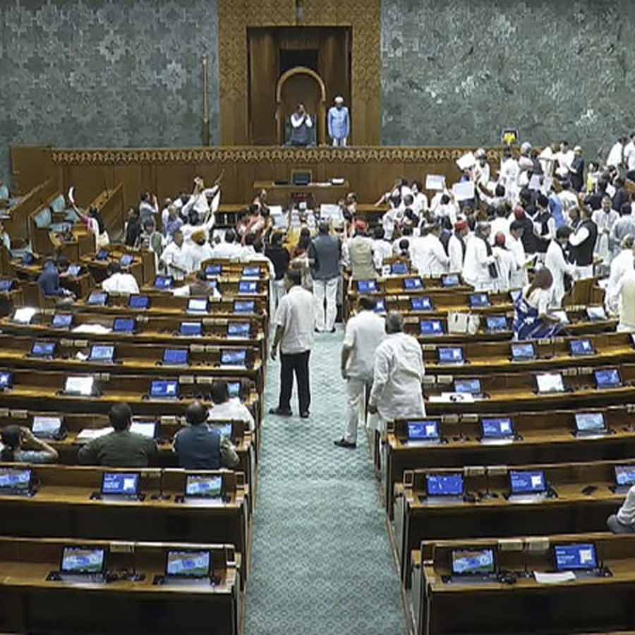 At the end of the monsoon session, the tone of the Congress and Trinamool Congress changed somewhat