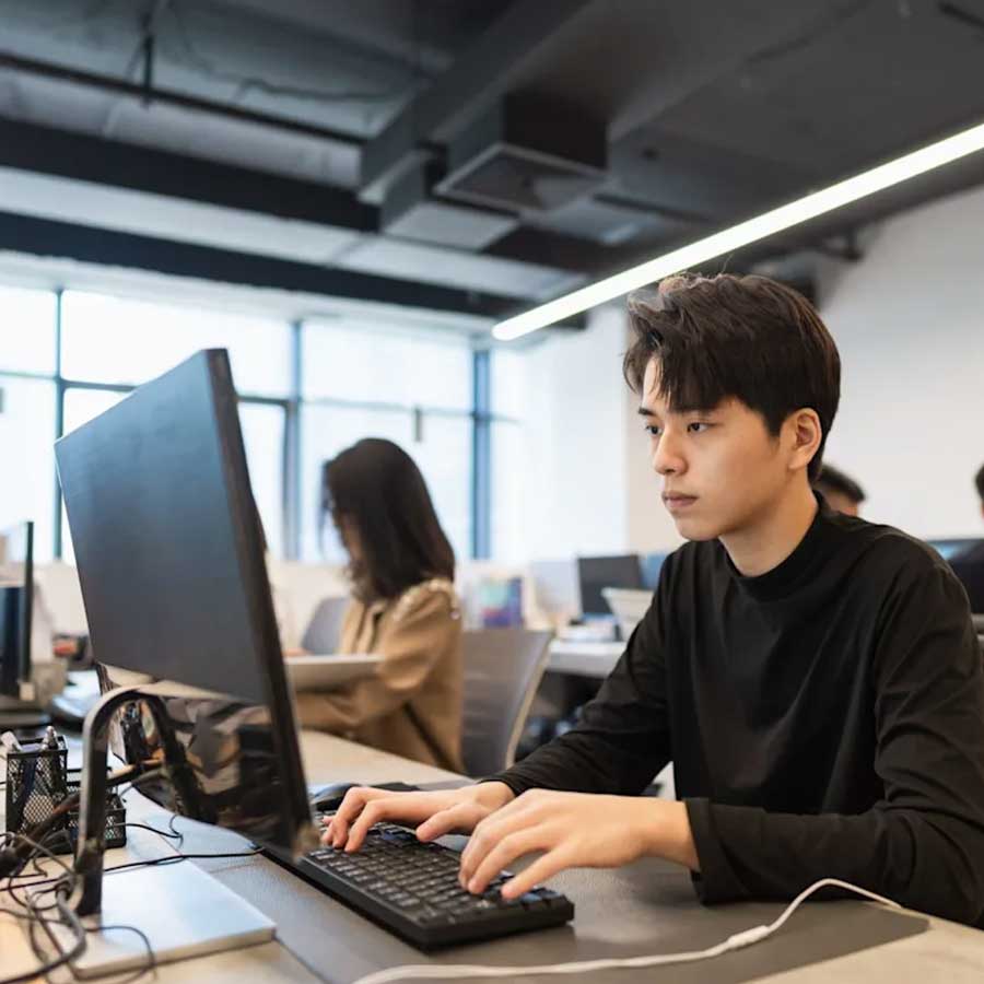 Pretend to work trend China