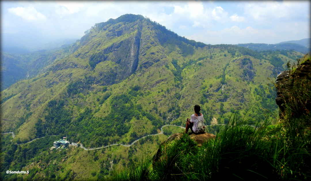 পরিবেশবান্ধব ভ্রমণ: বারবার বিমান বা দূরপাল্লার যানবাহন ব্যবহার না করার ফলে কার্বন ফুটপ্রিন্ট কমে। বর্তমান প্রজন্ম এই বিষয়ে সচেতন। এখন সকলেই চান, পরিবেশের উপরে দূষণের প্রভাব কম ফেলতে। সেই লক্ষ্যেই জনপ্রিয় হচ্ছে এই বেড়ানোর পদ্ধতি।