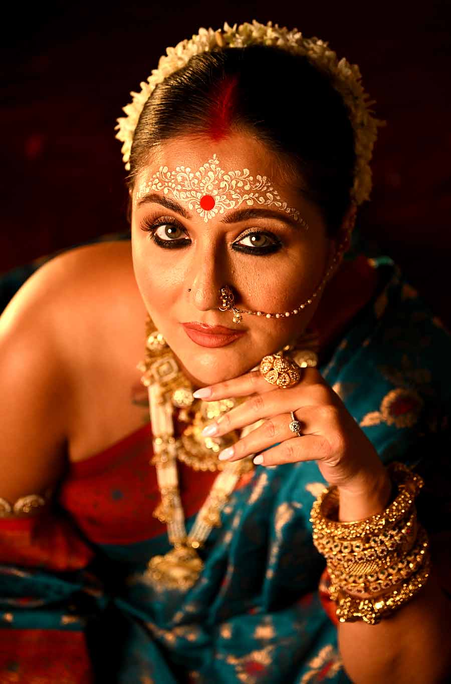 Actress Swastika Mukherjee came up with four different look of four different regions of the country