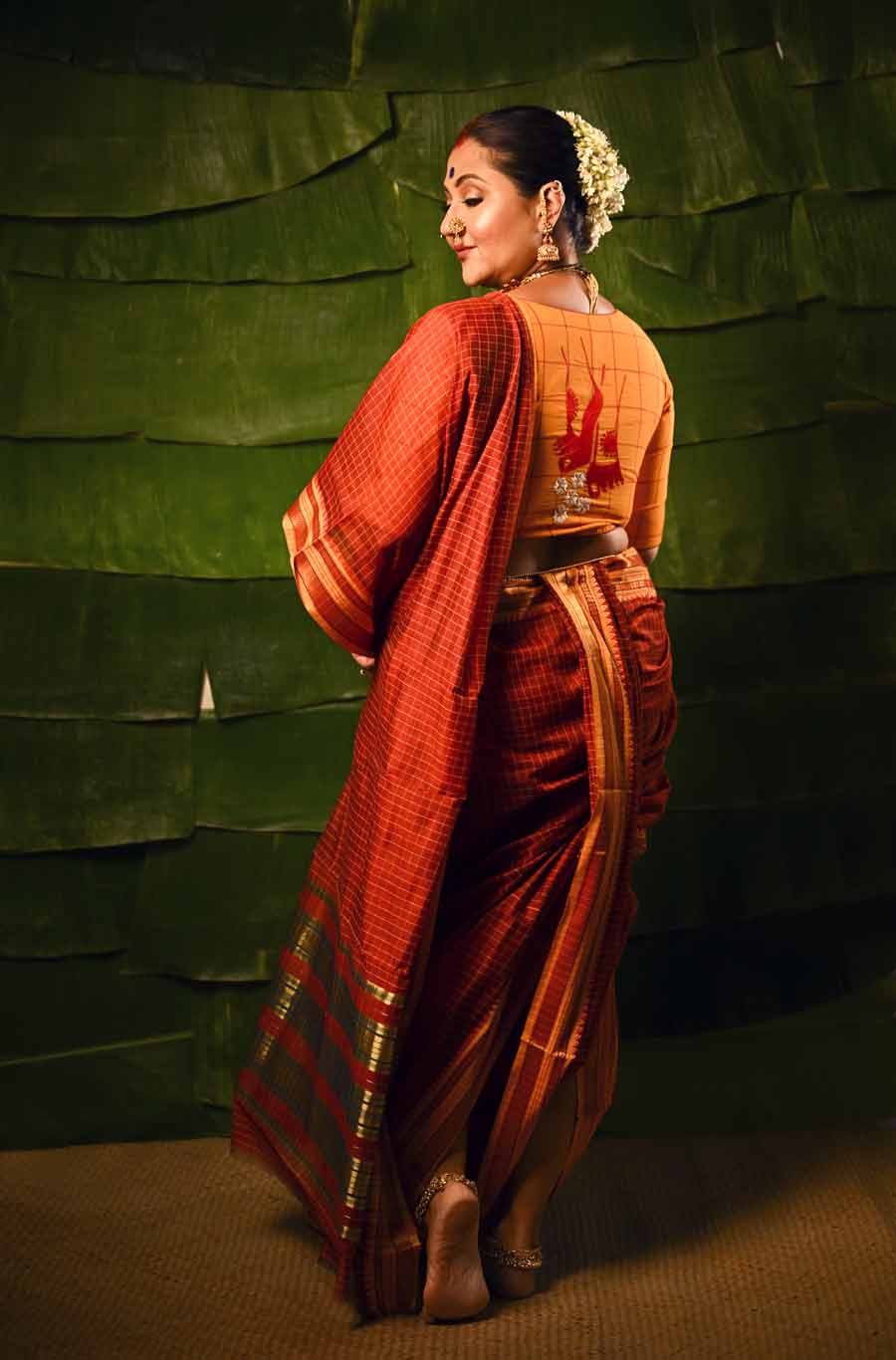 Actress Swastika Mukherjee came up with four different look of four different regions of the country