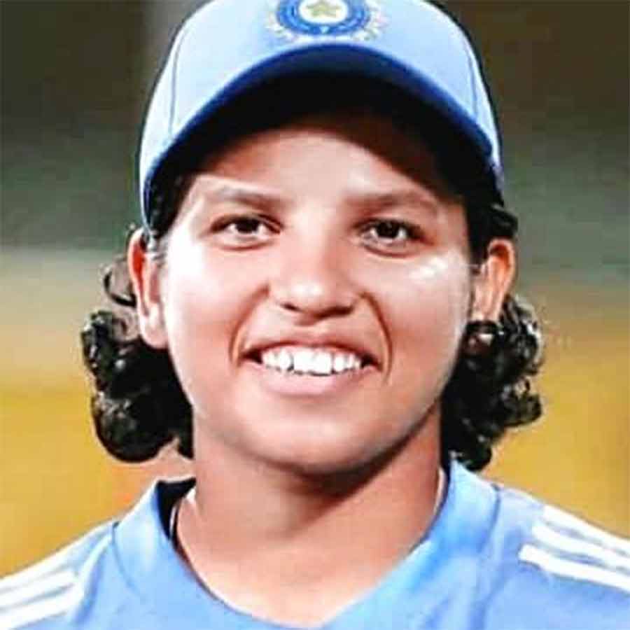 Richa Ghosh seeks Sourav Ganguly's advice before World Cup