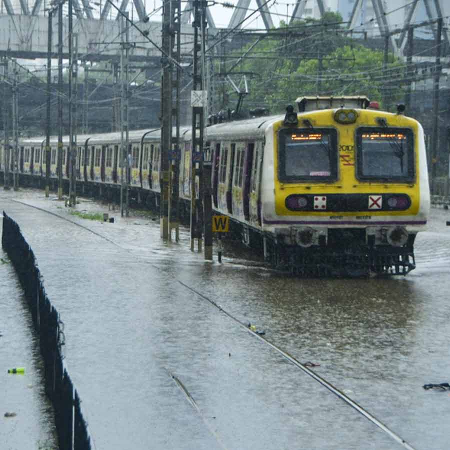 Over 1000 Deaths, Water Entered Bachchan Residence in Mumbai 2005 and More Tragic Events 