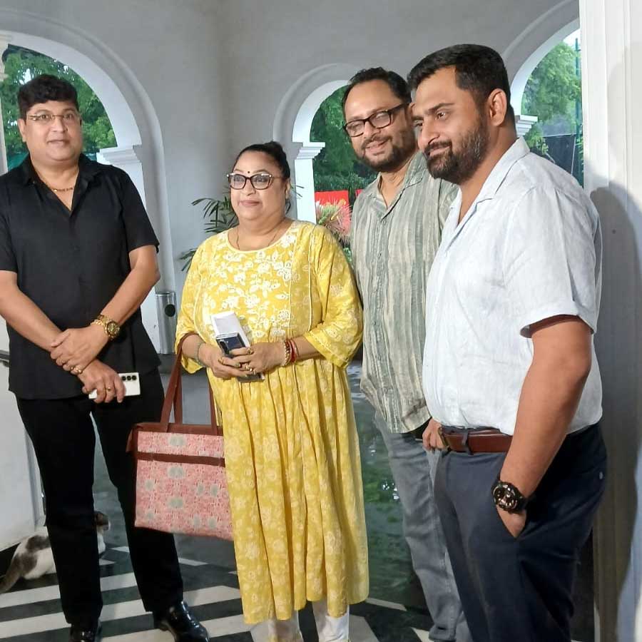 Piya Sengupta, Dev, Srikant Mohta and many more tolly celebs arranged a meeting on Puja Release 2025