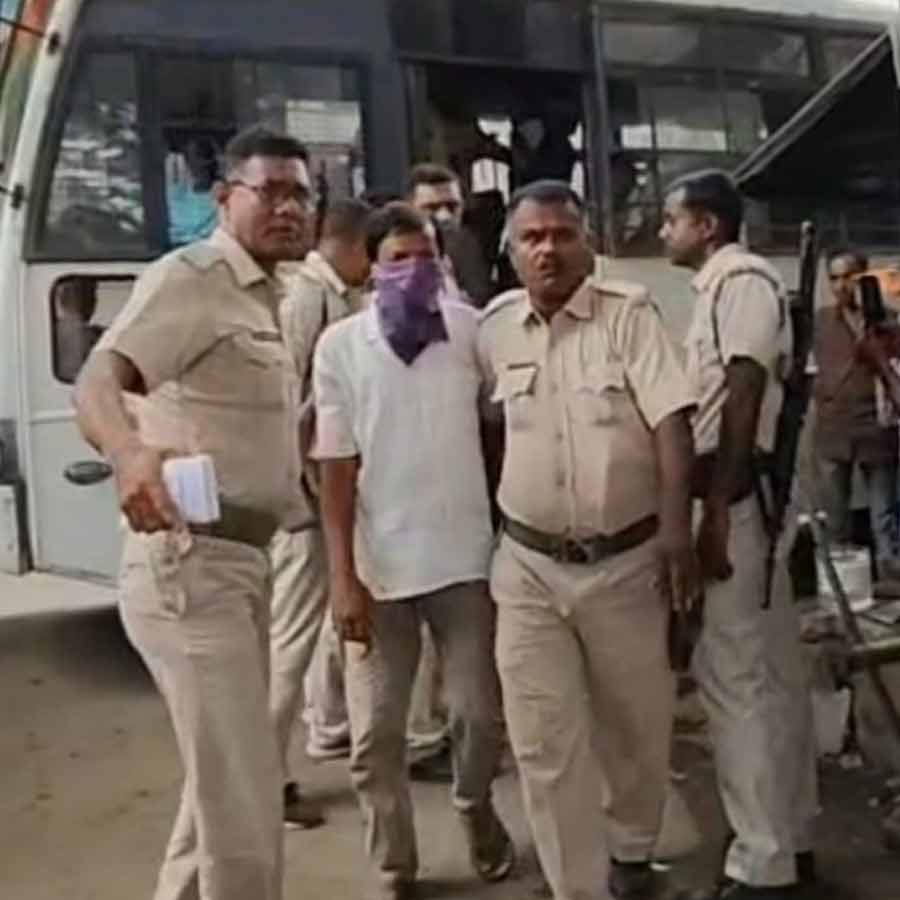 Court sentences 12 Congress and CPM workers to life imprisonment for murder of two TMC workers