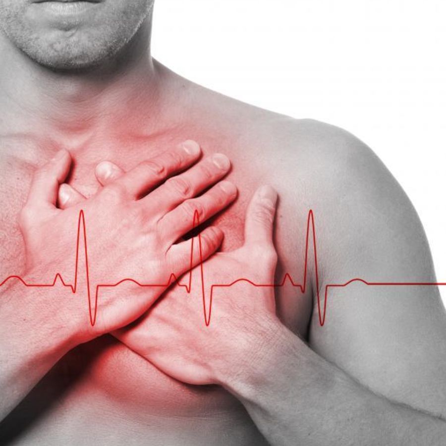  অনিয়মিত হৃদস্পন্দন অনেক সময়ে হৃদস্পন্দন অনিয়মিত হয়ে যায়। যদি কোনও কারণ ছাড়াই হৃৎপিণ্ড দ্রুত স্পন্দিত হয় অথবা মাঝেমধ্যে এক-দু’টি স্পন্দন বাদ যায়, তবে চিকিৎসকের পরামর্শ নেওয়া জরুরি।