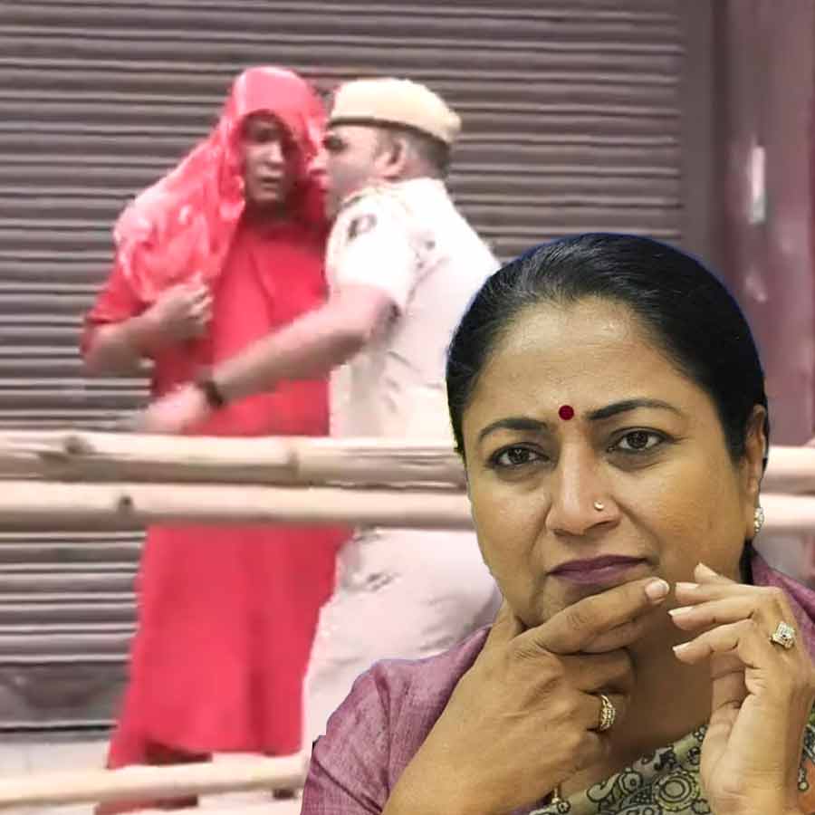 Man arrested for allegedly tried to create ruckus at event of Delhi CM Rekha Gupta dgtl