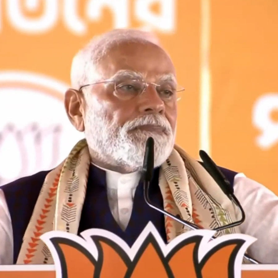 Narendra Modi reiterates issues of illegal immigration and corruption to topple TMC government in West Bengal at his Dumdum rally dgtl