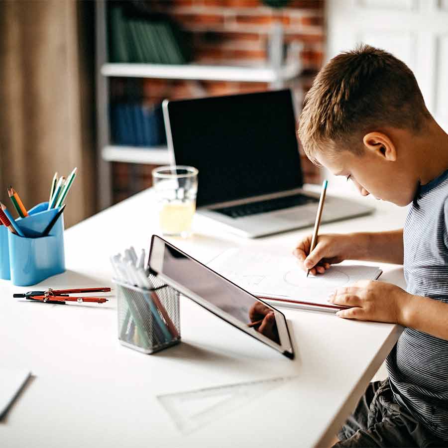 Immigrant children in American schools are declining