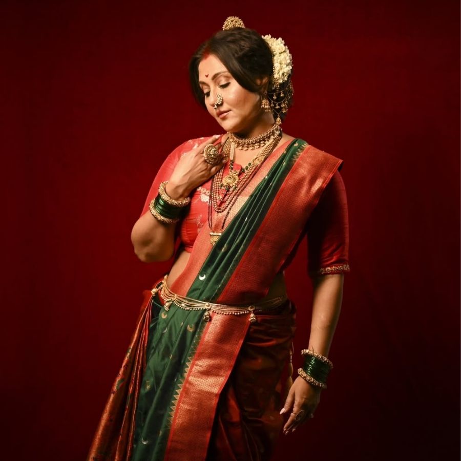 ‘বিশ্ব ফ্যাশন ডে’-তে এক নতুন মাত্রা দিলেন তিনি—চার রাজ্য, চার রূপ, আর একটিই মঞ্চে তার মিলন ঘটালেন।