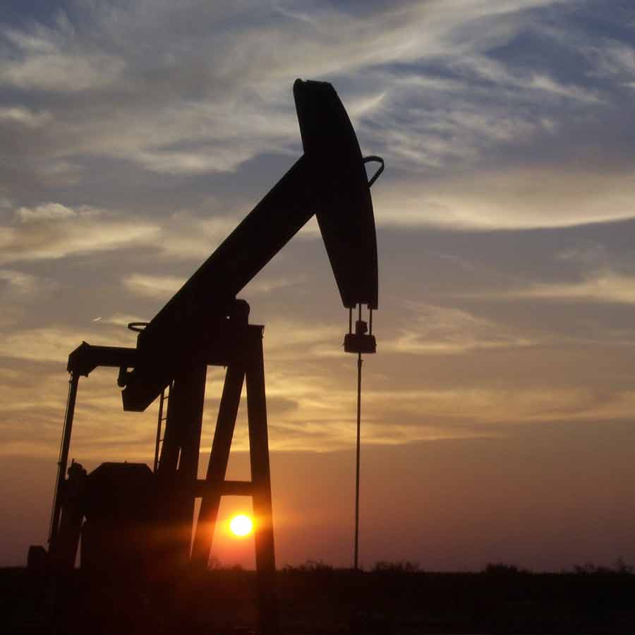 Donald Trump Sends US Warships and Nuclear Submarines Near Venezuela, Invasion Speculation Rises