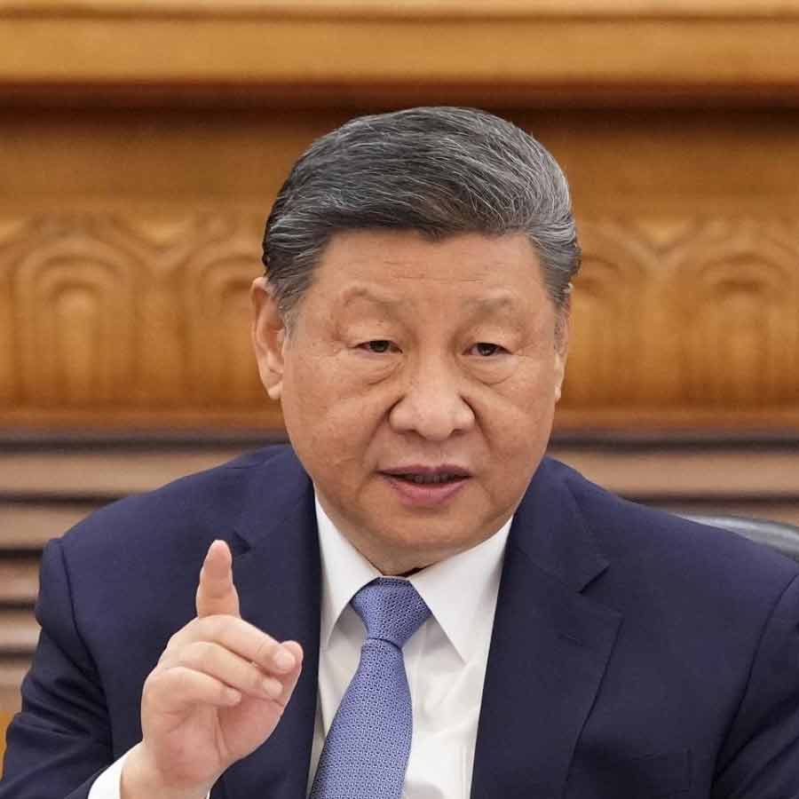 Donald Trump Sends US Warships and Nuclear Submarines Near Venezuela, Invasion Speculation Rises