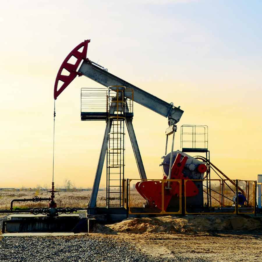 Donald Trump Sends US Warships and Nuclear Submarines Near Venezuela, Invasion Speculation Rises