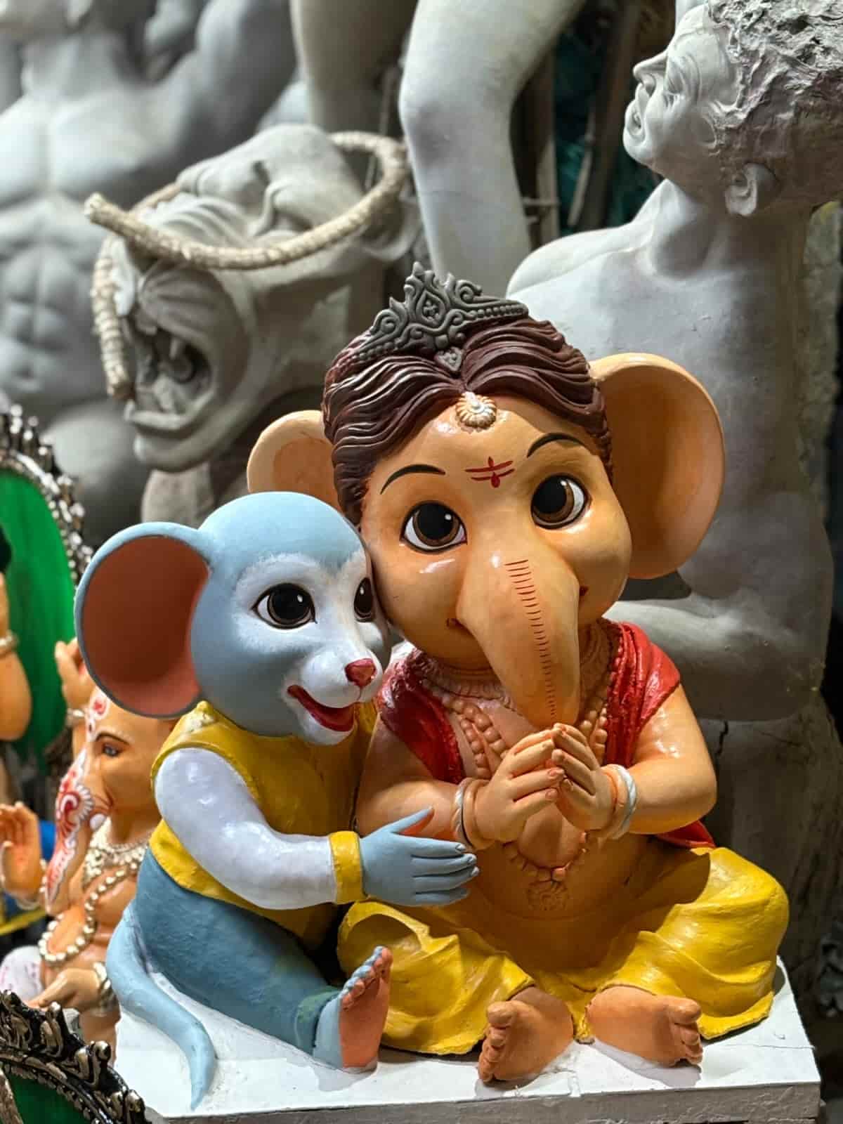 কার্টুন থেকে অনুপ্রাণিত একটু অন্য ধরনের এমন গণেশ মূর্তি বাড়িতে থাকলে সকলের নজর কাড়তে কিন্তু বাধ্য! 