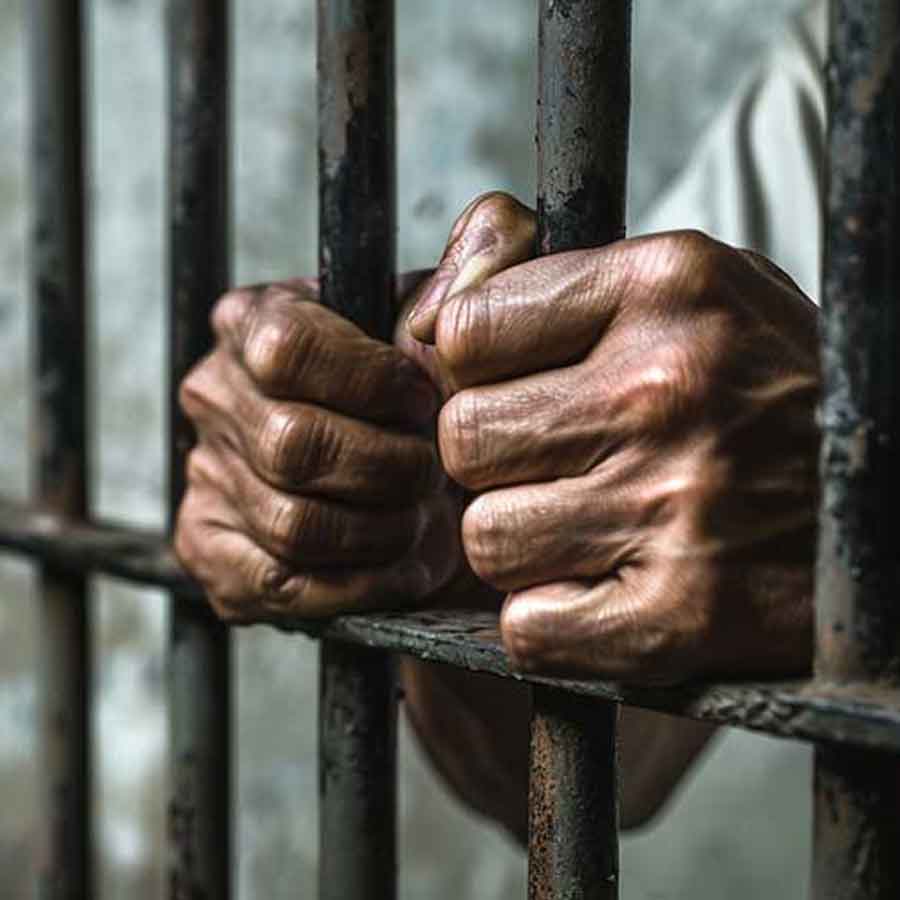 A female prisoner was caught trying to escape from Kathmandu jail and enter Indian territory amid unrest situation in Nepal